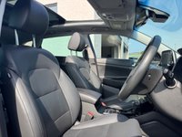 USED 2018 68 HYUNDAI TUCSON 1.6 T-GDi Premium SE SUV 5dr Petrol DCT Euro 6 (s/s) (177 ps) AUTO -- LEATHER -- SUNROOF -- NAV -- CAMERA -- HEATED/COOLED SEATS