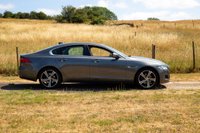 USED 2017 67 JAGUAR XF 2.0d Portfolio Saloon 4dr Diesel Auto Euro 6 (s/s) (180 ps) Over &pound;4000 of Factory Extras
