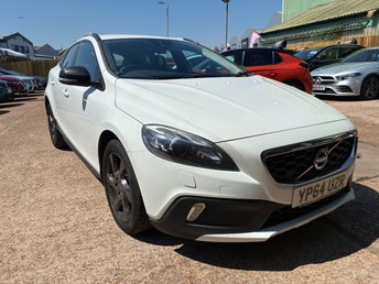 2014 VOLVO V40 CROSS COUNTRY