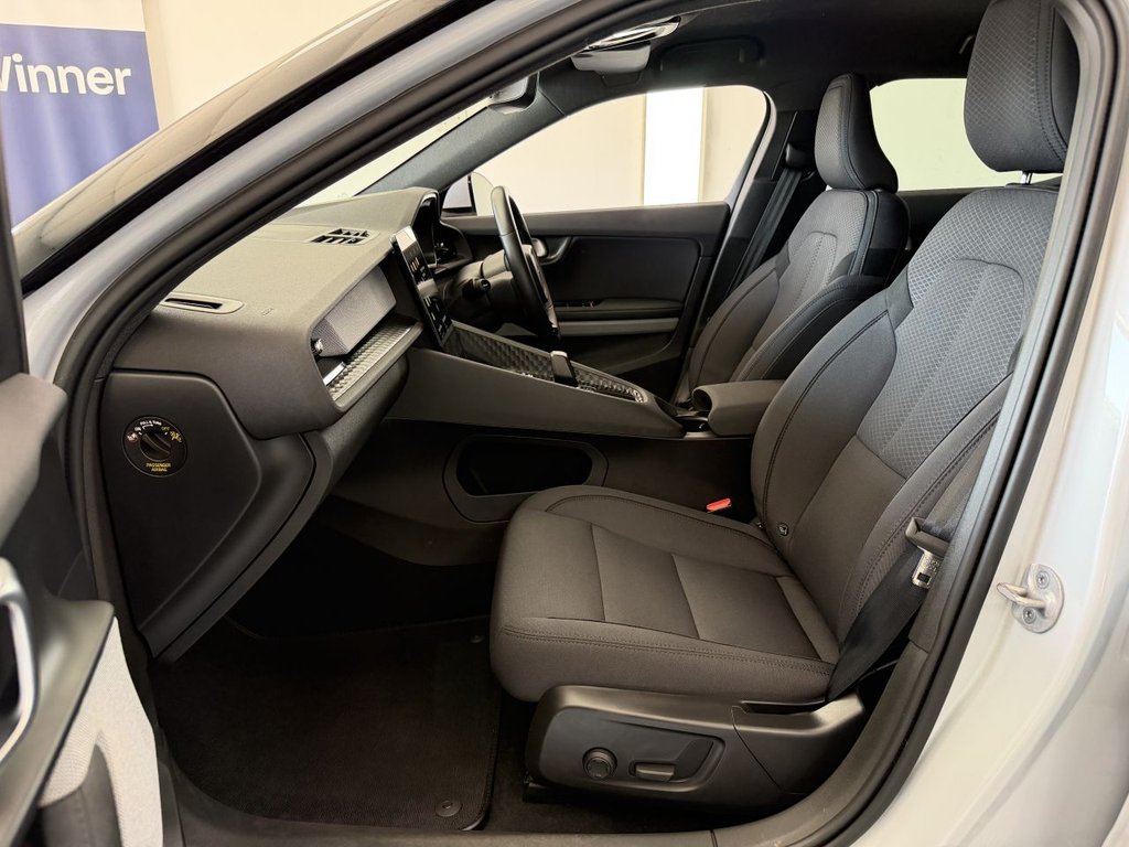 USED 2024 24 POLESTAR POLESTAR 2 Single Motor 69kWh Standard Range Fastback 5dr Electric Auto RWD (272 ps) 