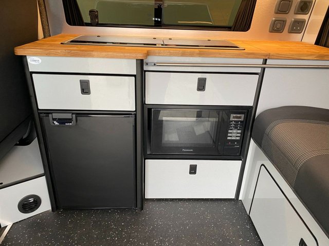 View our VOLKSWAGEN TRANSPORTER