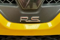 USED 2017 67 RENAULT CLIO 1.6 TCe Renaultsport Nav Trophy Hatchback 5dr Petrol EDC Euro 6 (s/s) (220 ps) Akrapovic Exhaust Rear Camera