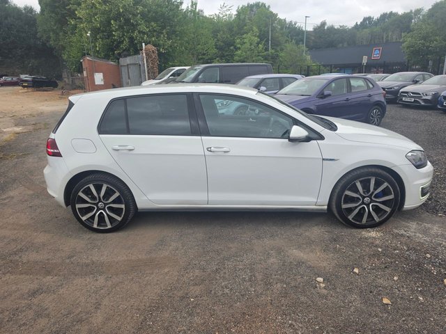 View our VOLKSWAGEN GOLF