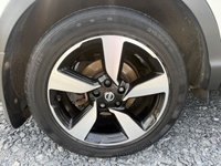 USED 2017 NISSAN QASHQAI 1.2 DIG-T N-Connecta SUV 5dr Petrol Manual 2WD Euro 6 (s/s) (115 ps) ***FULL SERVICE HISTORY - PAN ROOF - SATNAV - REVERSE CAM***