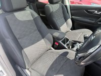 USED 2017 NISSAN QASHQAI 1.2 DIG-T N-Connecta SUV 5dr Petrol Manual 2WD Euro 6 (s/s) (115 ps) ***FULL SERVICE HISTORY - PAN ROOF - SATNAV - REVERSE CAM***