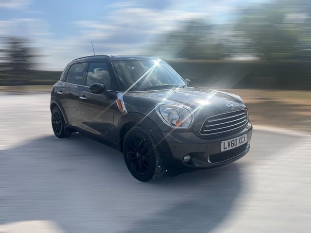View our MINI COUNTRYMAN