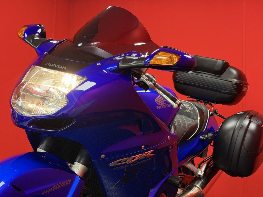 USED 2005 55 HONDA CBR1100XX SUPER BLACKBIRD TRADE BIKES AT TRADE PRICES STUNNING CONDITION