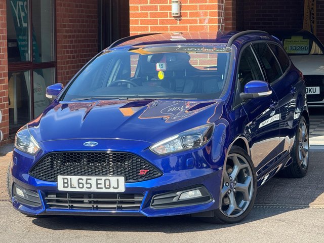 View our FORD FOCUS