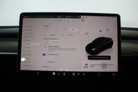 USED 2024 24 TESLA MODEL Y (Dual Motor) Performance Auto 4WDE 5dr Panoramic Roof, Rev Cam,