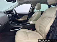 USED 2017 64 JAGUAR F-PACE 2.0 P300 Portfolio SUV 5dr Petrol Auto AWD Euro 6 (s/s) (300 ps) 1 Previous Owner / Pan Roof / Bluetooth / DAB Radio / Isofix / Privacy Glass / Cruise Control