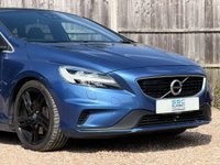 USED 2018 18 VOLVO V40 1.5 V40 R-Design Pro T3 Auto 5dr Full Service History Sat Nav