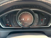 USED 2018 18 VOLVO V40 1.5 V40 R-Design Pro T3 Auto 5dr Full Service History Sat Nav