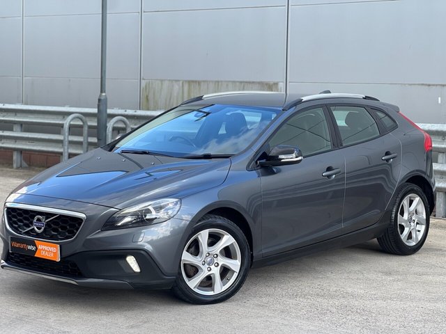 View our VOLVO V40 CROSS COUNTRY