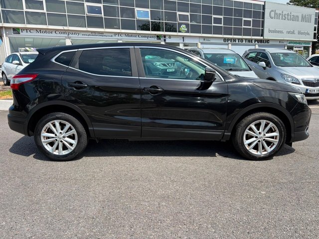 View our NISSAN QASHQAI