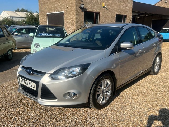 View our FORD FOCUS