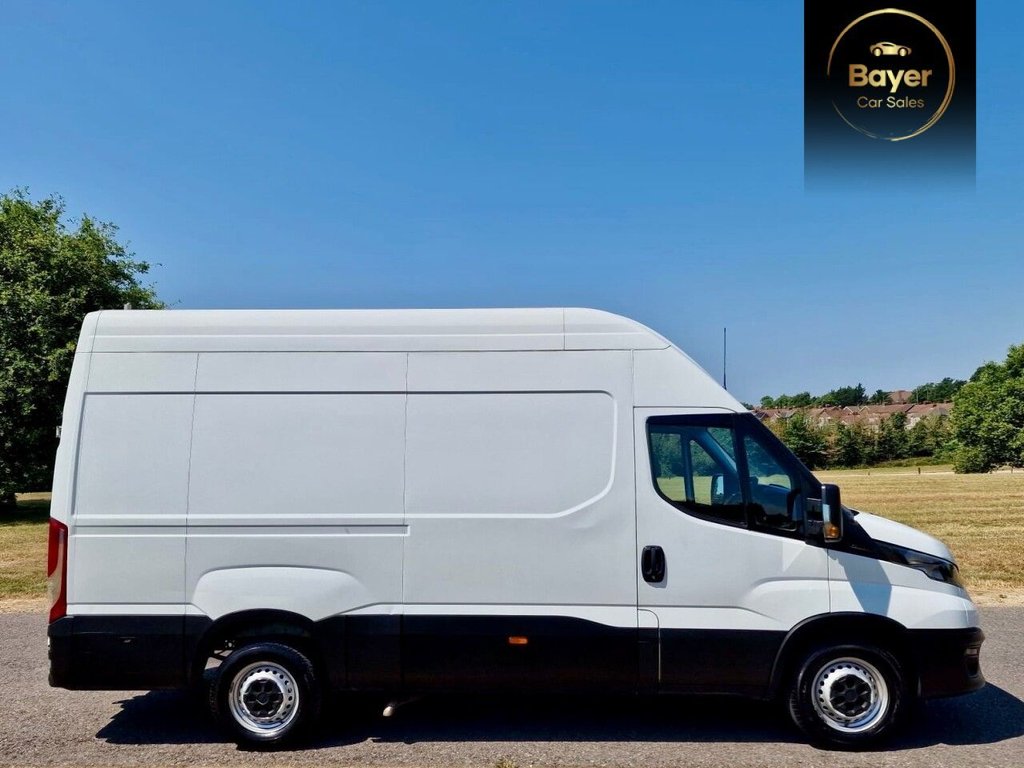 USED 2022 22 IVECO DAILY 2.3D HPI 14V 35S 3520 Panel Van 5dr Diesel Manual MWB H2 Euro 6 (s/s) (136 ps) FINANCE AVAILABLE