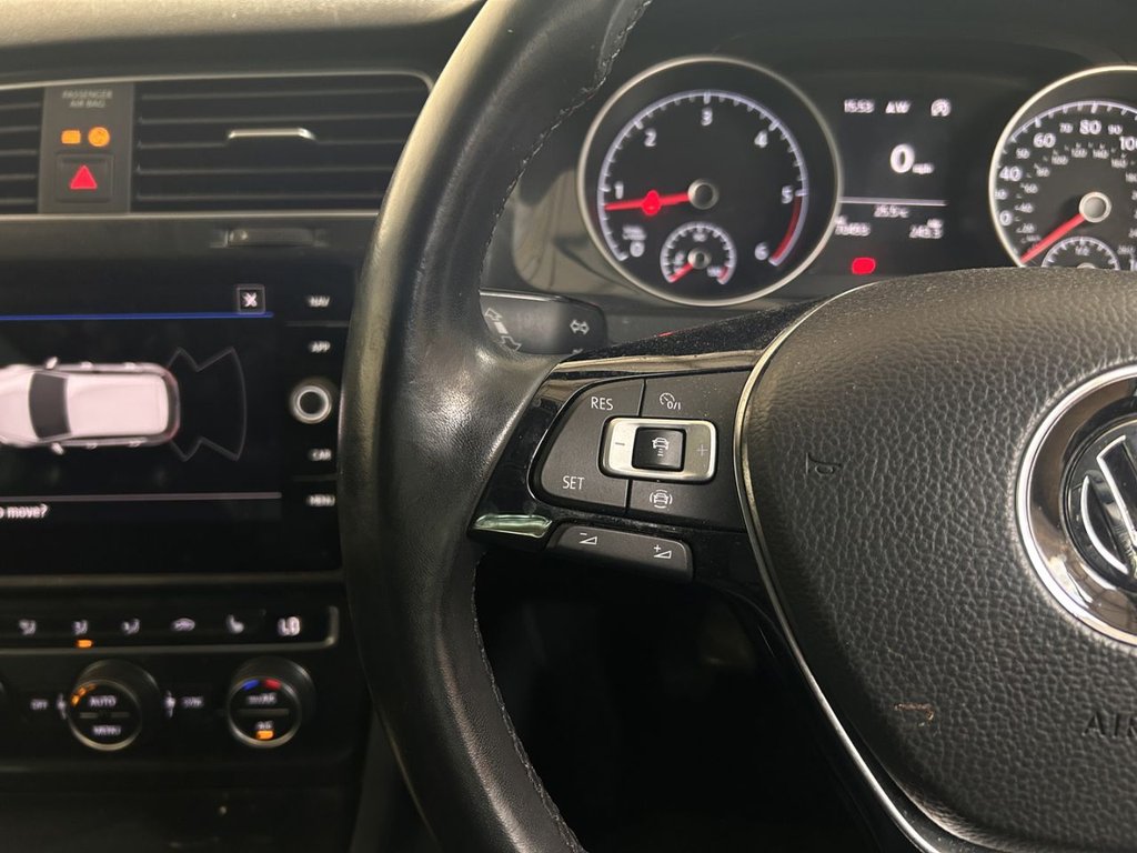 2019 Volkswagen Golf — image 11