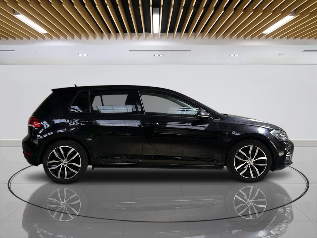 2019 Volkswagen Golf — image 5