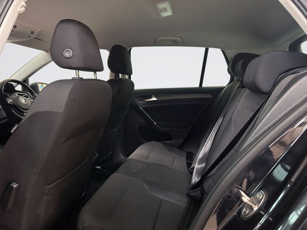 2019 Volkswagen Golf — image 8