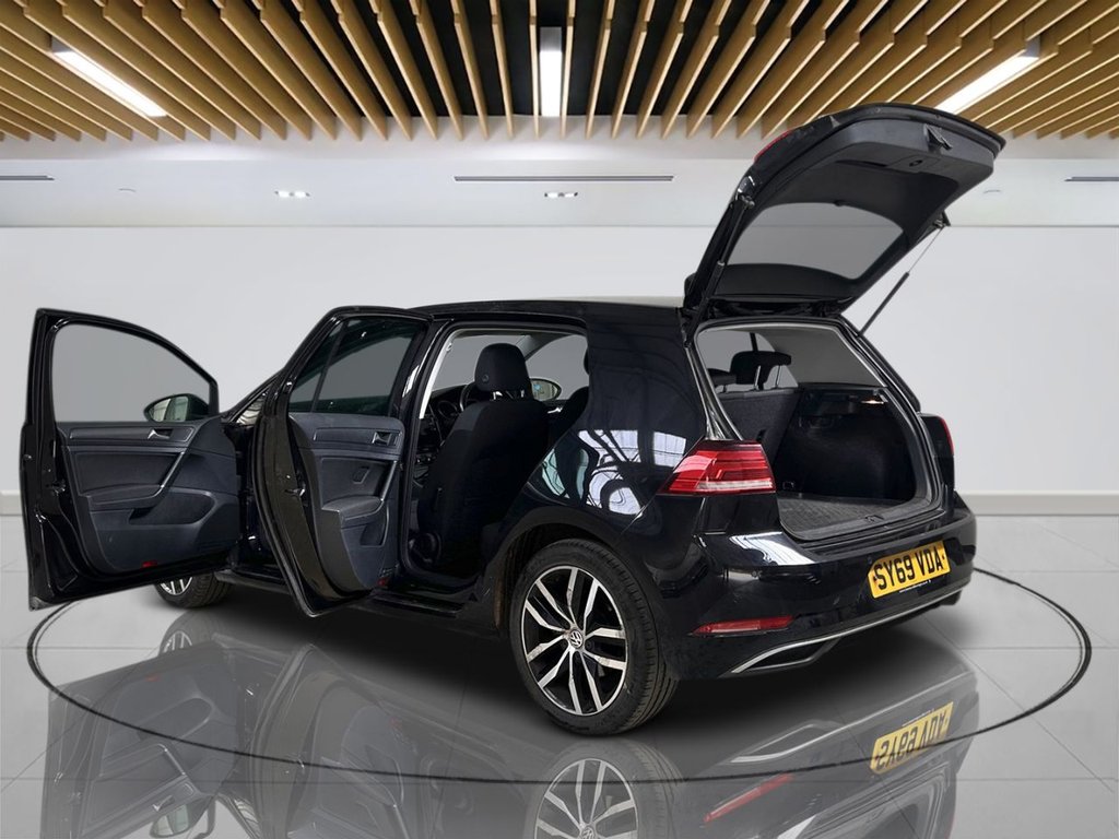 2019 Volkswagen Golf — image 6