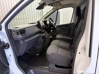 USED 2023 23 RENAULT TRAFIC 2.0 DCI BLUE 130 BHP LL30 L2 H1 BUSINESS+ MANUAL (EURO 6) 