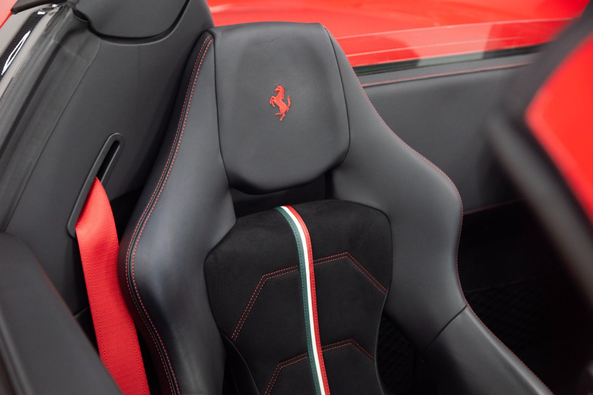 USED 2019 19 FERRARI 488 3.9T V8 Spider  