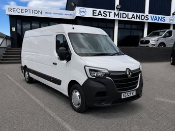 2022 RENAULT MASTER