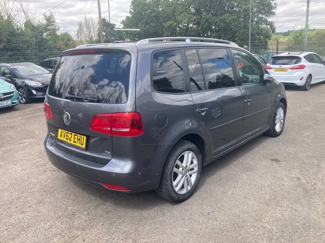 View our VOLKSWAGEN TOURAN