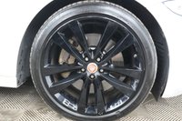 USED 2014 14 JAGUAR XJ 3.0d V6 Premium Luxury Saloon 4dr Diesel Auto Euro 5 (s/s) (LWB) (275 ps) HEATED REAR SEATS! JUST SERVICED!