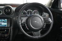 USED 2014 14 JAGUAR XJ 3.0d V6 Premium Luxury Saloon 4dr Diesel Auto Euro 5 (s/s) (LWB) (275 ps) HEATED REAR SEATS! JUST SERVICED!