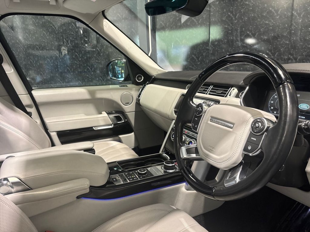USED 2017 67 LAND ROVER RANGE ROVER 4.4 SD V8 Autobiography SUV 5dr Diesel Auto 4WD Euro 6 (s/s) (339 ps) REAR SCREENS|HUD|WOOD S WHEEL