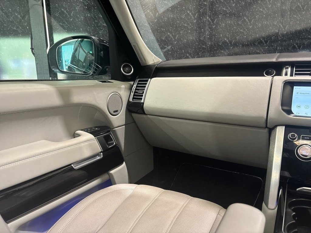 USED 2017 67 LAND ROVER RANGE ROVER 4.4 SD V8 Autobiography SUV 5dr Diesel Auto 4WD Euro 6 (s/s) (339 ps) REAR SCREENS|HUD|WOOD S WHEEL