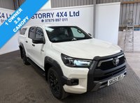 USED 2022 22 TOYOTA HILUX 2.8 D-4D Invincible X Pickup Double Cab 4dr Diesel Manual 4WD Euro 6 (s/s) (204 ps) 12 MONTHS MOT+SAT NAV+CAMERA