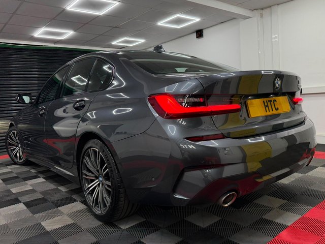 View our BMW 3 SERIES