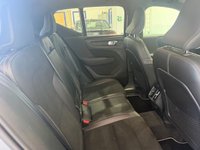 USED 2019 69 VOLVO XC40 2.0 D3 R-Design Pro SUV 5dr Diesel Auto Euro 6 (s/s) (150 ps) 