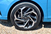 USED 2023 23 HYUNDAI I20 1.0 T-GDi MHEV Premium Hatchback 5dr Petrol Hybrid DCT Euro 6 (s/s) (100 ps) 1 OWNER FROM NEW + LOW MILES + LOWER INSURANCE GROUP!