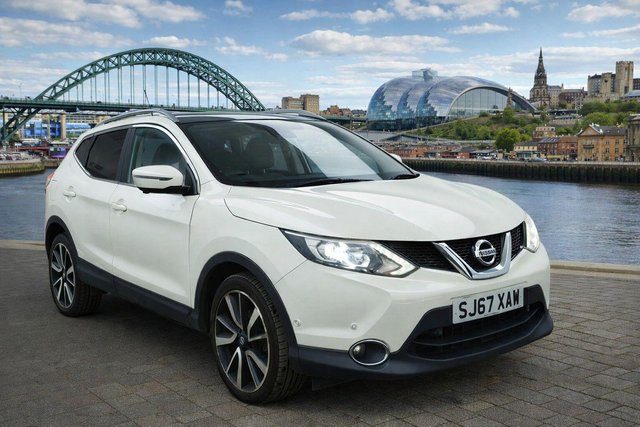 View our NISSAN QASHQAI