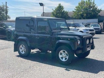 View our LAND ROVER DEFENDER 90