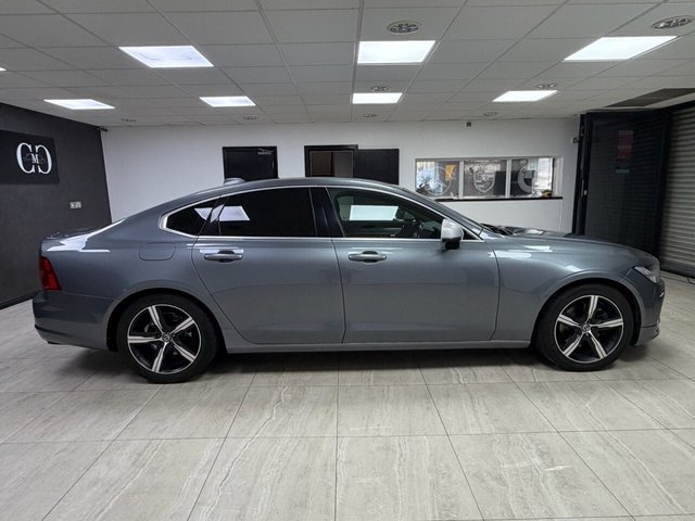 View our VOLVO S90