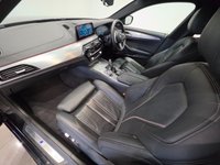 USED 2019 19 BMW 5 SERIES 2.0 520d M Sport Touring 5dr Diesel Auto xDrive Euro 6 (s/s) (190 ps) 