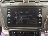 USED 2017 67 VOLKSWAGEN TIGUAN 2.0 TDI R-Line SUV 5dr Diesel DSG 4Motion Euro 6 (s/s) (150 ps) SAT-NAV + PANORAMIC SUNROOF + HEATED SEATS + PARKING SENSORS