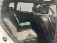 USED 2017 67 VOLKSWAGEN TIGUAN 2.0 TDI R-Line SUV 5dr Diesel DSG 4Motion Euro 6 (s/s) (150 ps) SAT-NAV + PANORAMIC SUNROOF + HEATED SEATS + PARKING SENSORS
