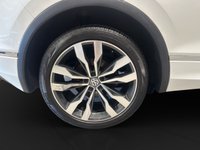 USED 2017 67 VOLKSWAGEN TIGUAN 2.0 TDI R-Line SUV 5dr Diesel DSG 4Motion Euro 6 (s/s) (150 ps) SAT-NAV + PANORAMIC SUNROOF + HEATED SEATS + PARKING SENSORS