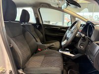 USED 2016 66 HONDA JAZZ 1.3 i-VTEC SE Hatchback 5dr Petrol Manual Euro 6 (s/s) (102 ps) FRONT AND REAR PARKING SENSORS, CRUISE CONTROL WITH SPEED LIMITER, 7 INCH TOUCHSCREEN WITH DAB RADIO, HONDA CONNECT, BLUETOOTH HANDS FREE