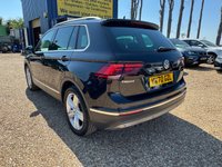 USED 2020 70 VOLKSWAGEN TIGUAN 2.0 TDI SEL SUV 5dr Diesel DSG Euro 6 (s/s) (150 ps) Panoramic Sunroof/ABS