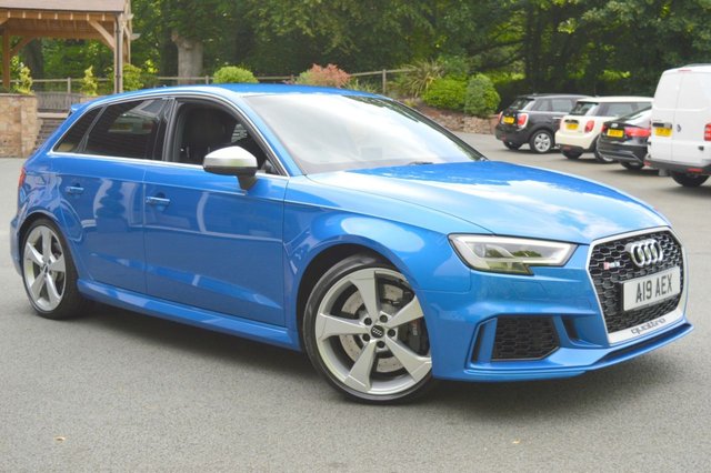 View our AUDI RS3