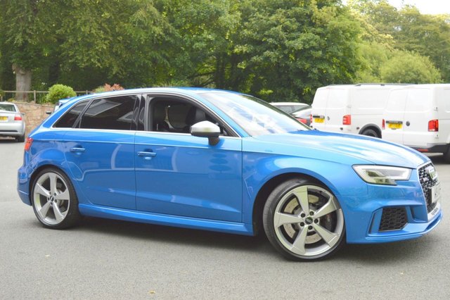 View our AUDI RS3