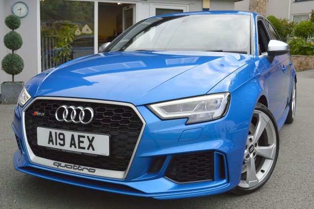 View our AUDI RS3