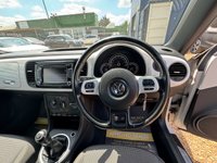 USED 2013 13 VOLKSWAGEN BEETLE 1.6 TDI BlueMotion Tech Design Hatchback 3dr Diesel Manual Euro 5 (s/s) (105 ps) ABS AND AIR CON