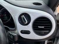 USED 2013 13 VOLKSWAGEN BEETLE 1.6 TDI BlueMotion Tech Design Hatchback 3dr Diesel Manual Euro 5 (s/s) (105 ps) ABS AND AIR CON